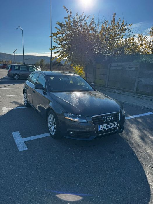 Audi A4 B8 2009 – Motor 2.0, Piele, Navigație, Dublu Climatronic