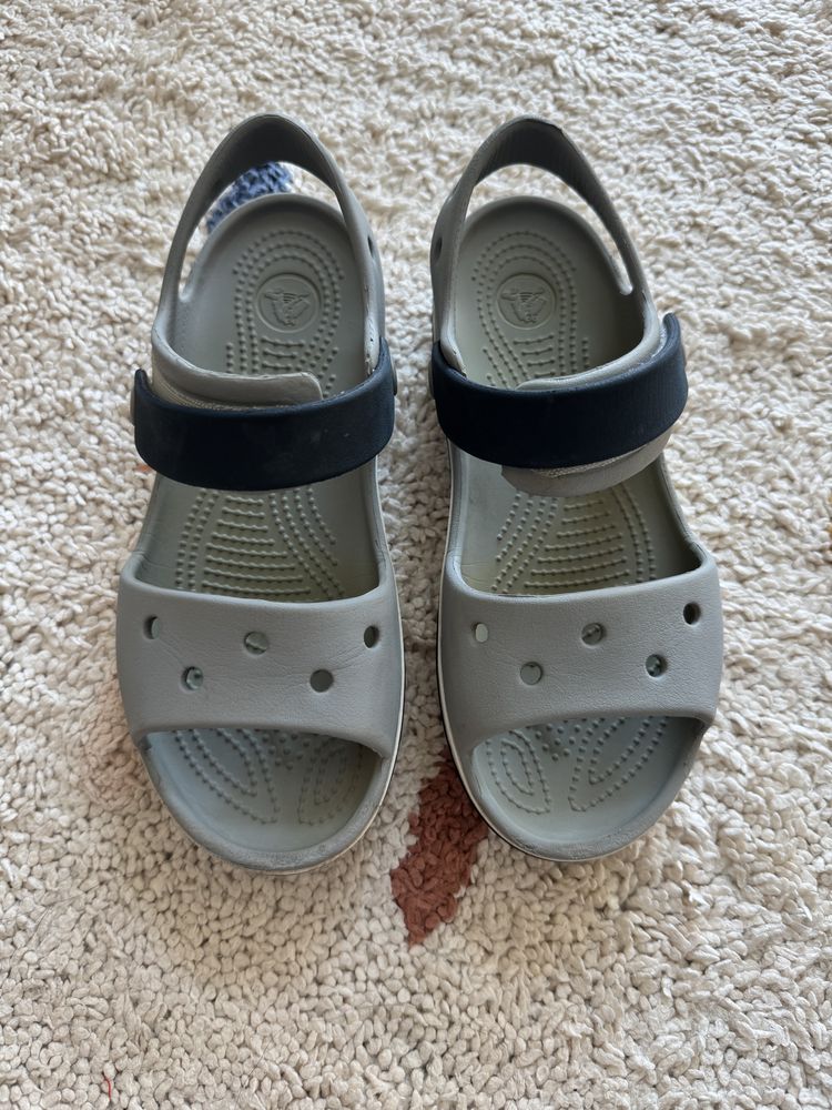 Сандали за момче geox и crocs