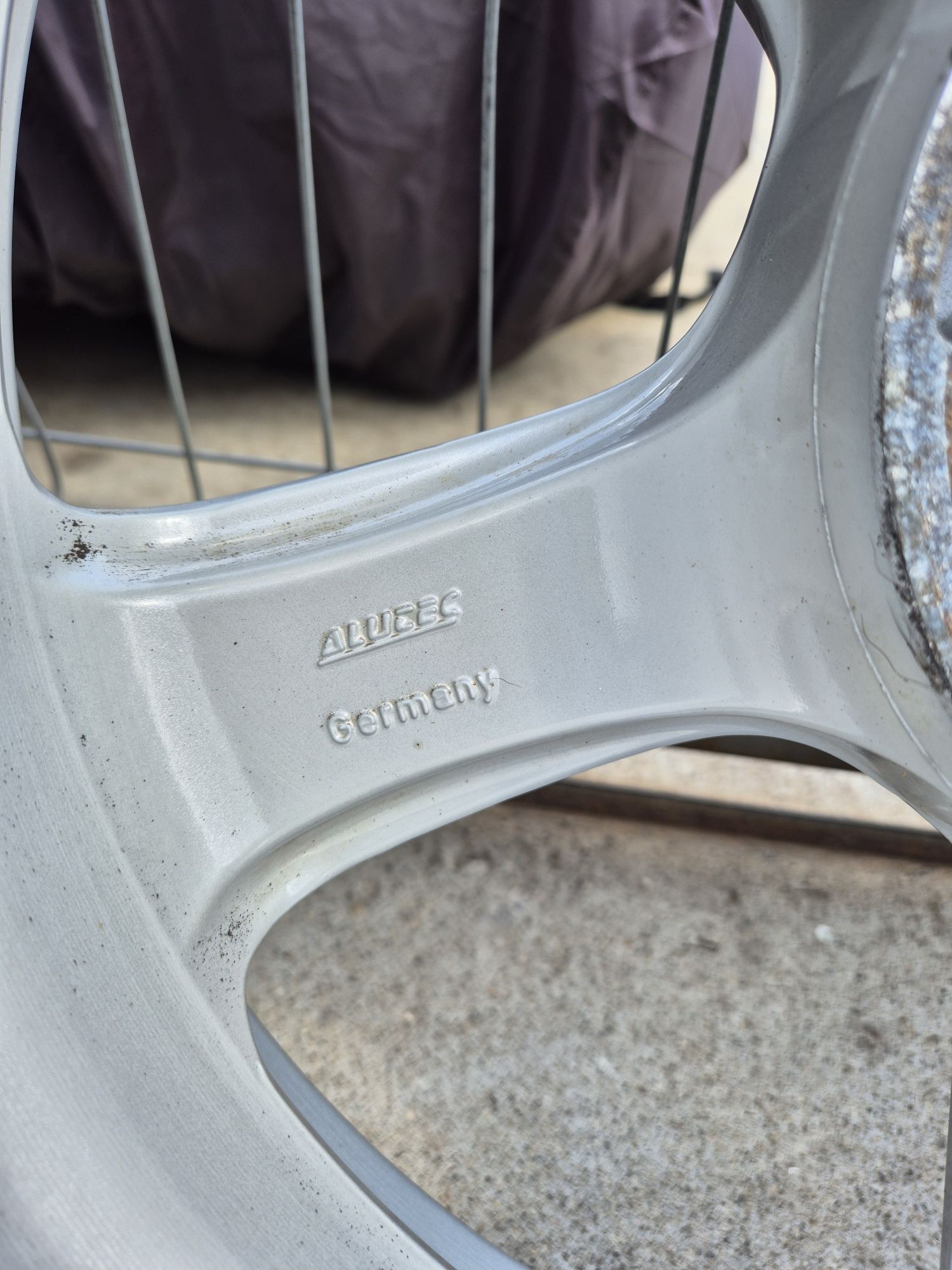 Джанти Alutec  18цола , 5х112 , 8j , et52 , 225/50/18 Mercedes Vw Audi