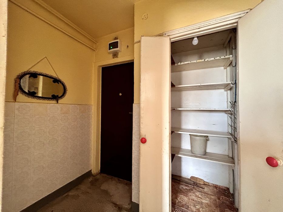 Vand apartament doua camere