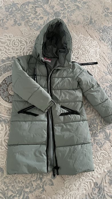 Зимняя куртка Futurino для девочки, б/у