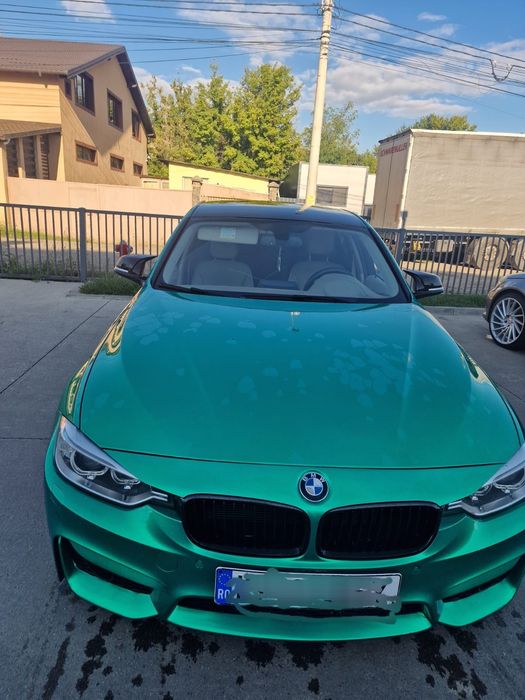 Vând F30 an 2013
