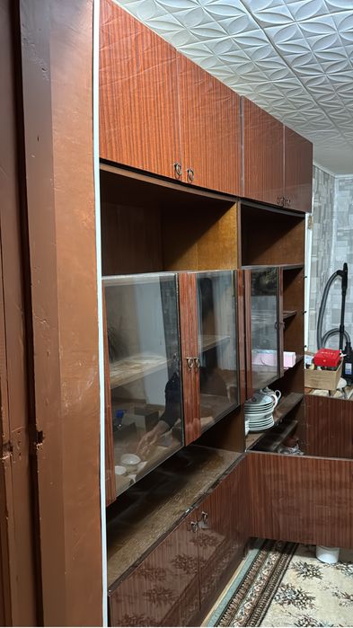 Продам шкаф срочно