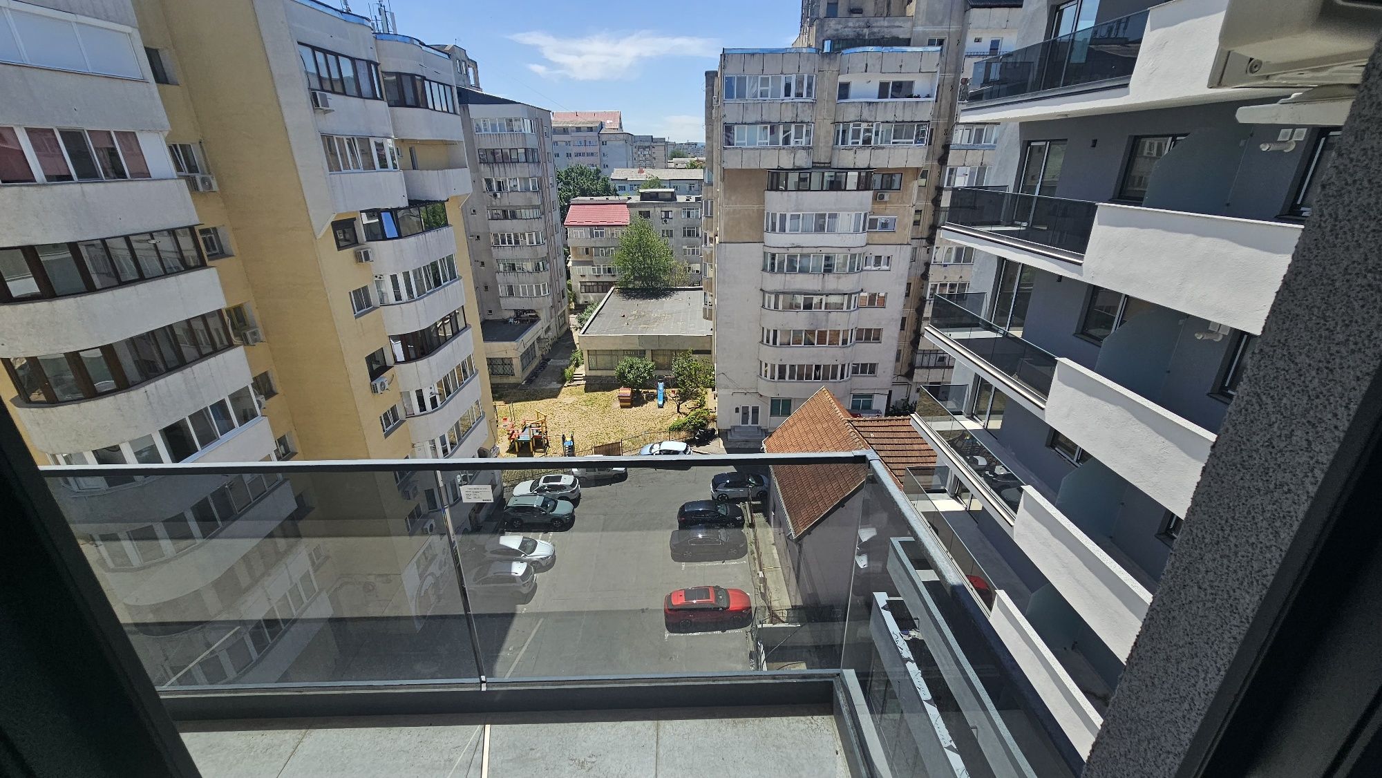 Proprietar închiriez apart. NOU, 1 cam., Nicolina-Selgros (Adaman