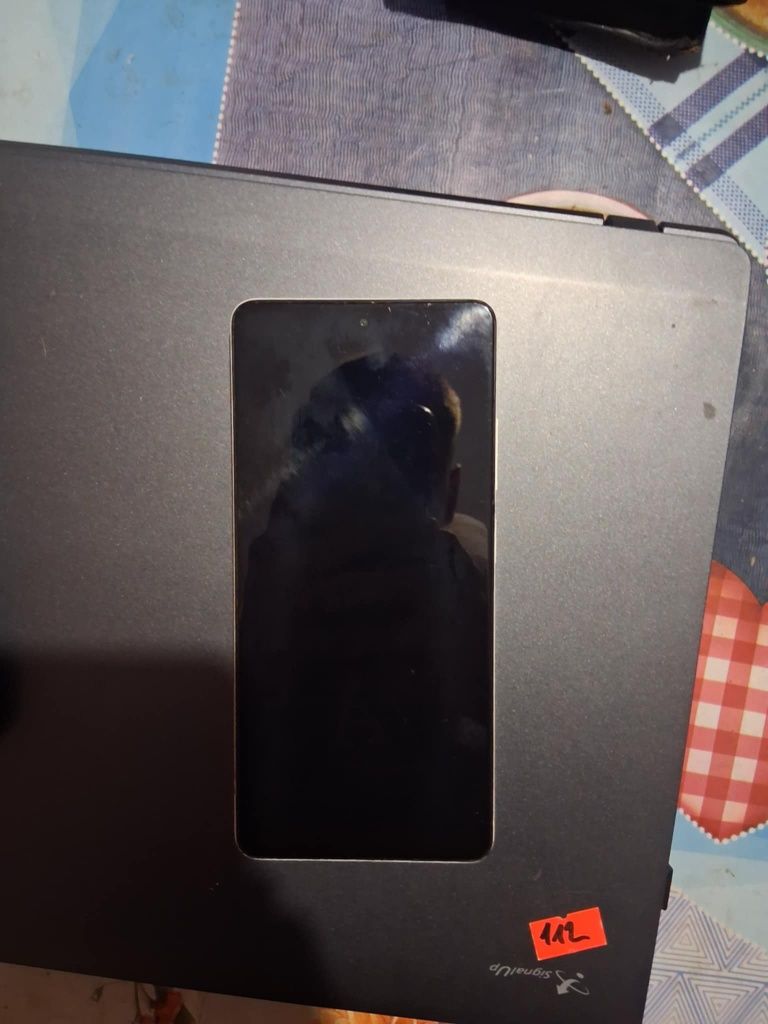 Продавам Redmi not 12pro 5g