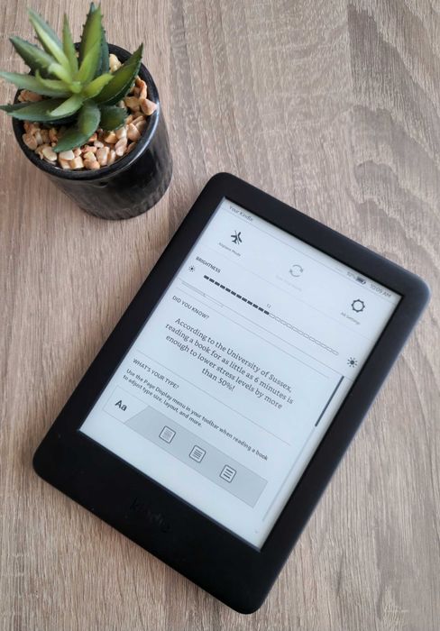Kindle 10th generation електронен четец с подсветка БЕЗПЛАТНА ДОСТАВКА