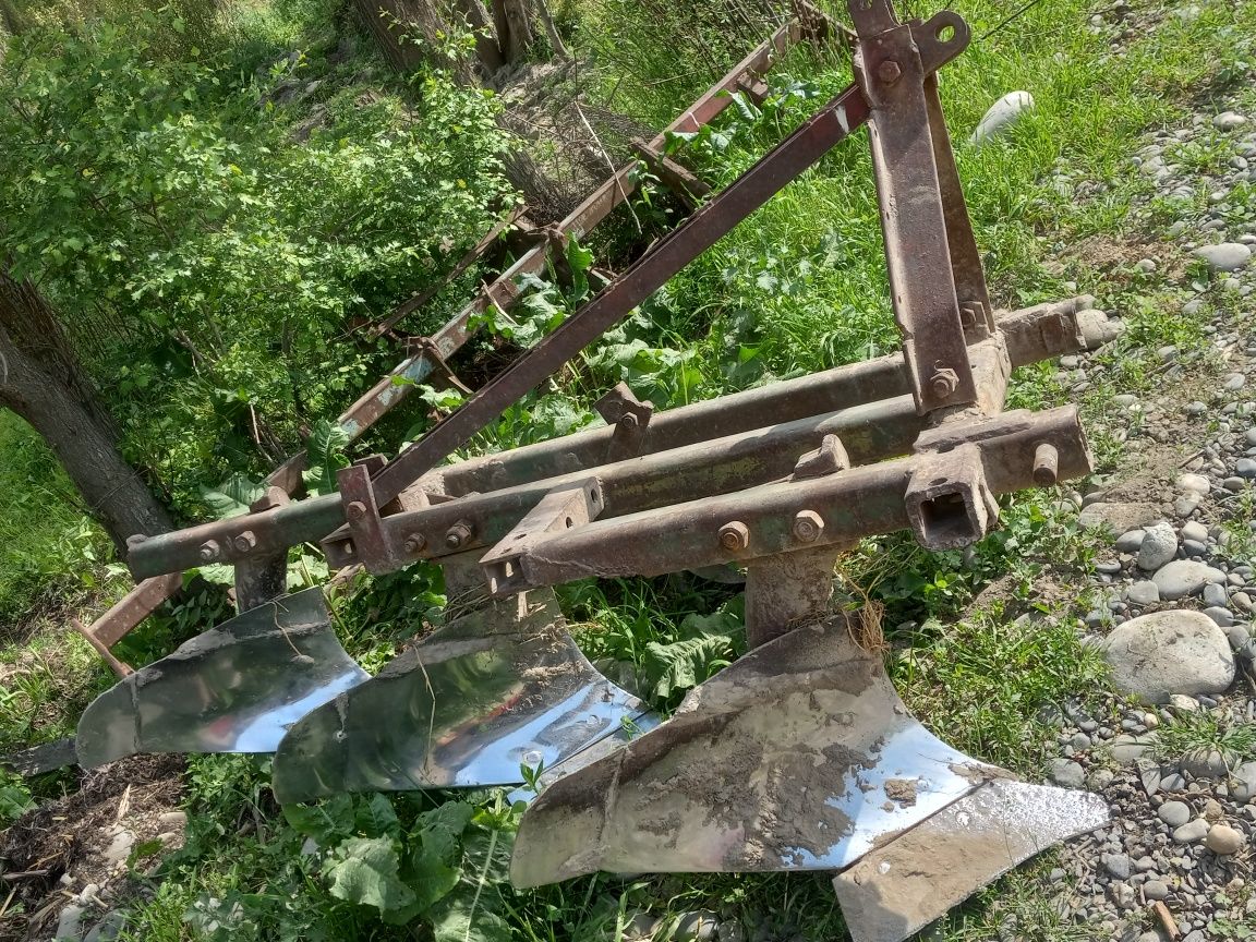 Srochna belarus traktor sotiladi