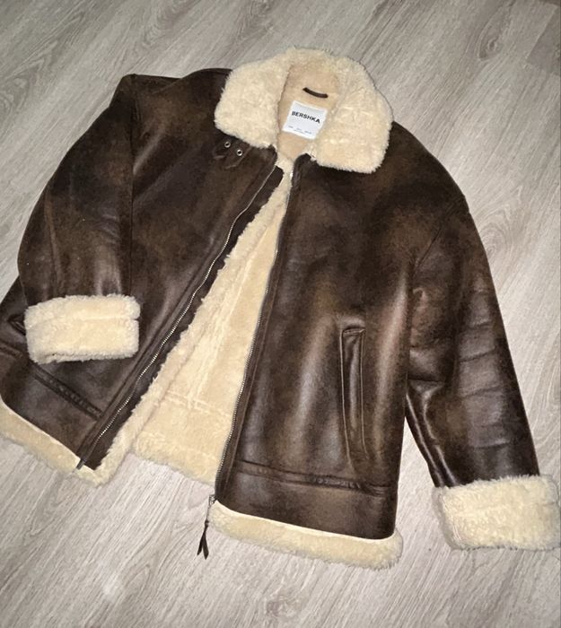 Кожено яке Bershka размер L