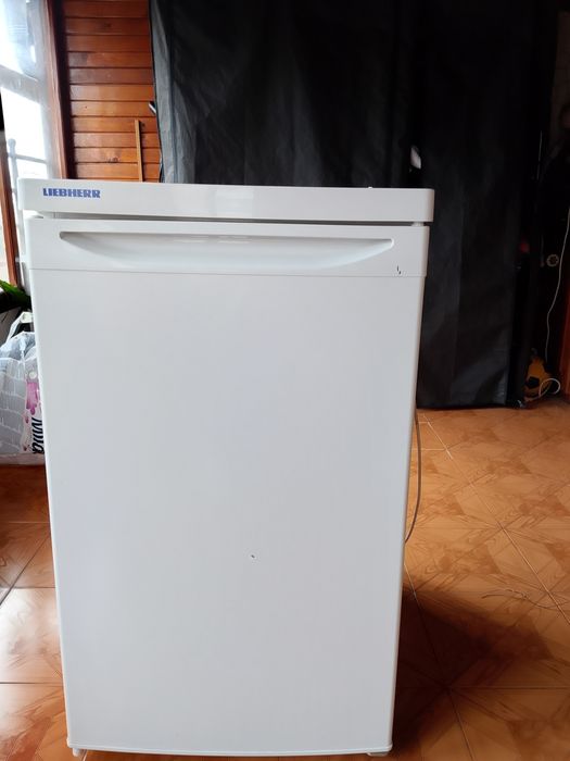Хладилник LIEBHERR.Размери 51/82/59