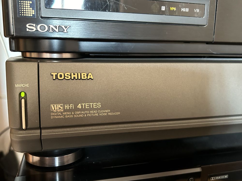 Video recorder Toshiba HI-FI Stereo