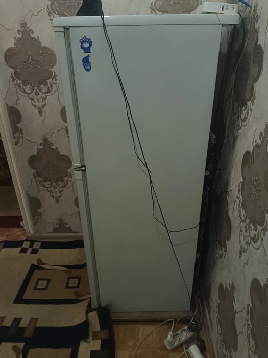 Холодильник бирюса