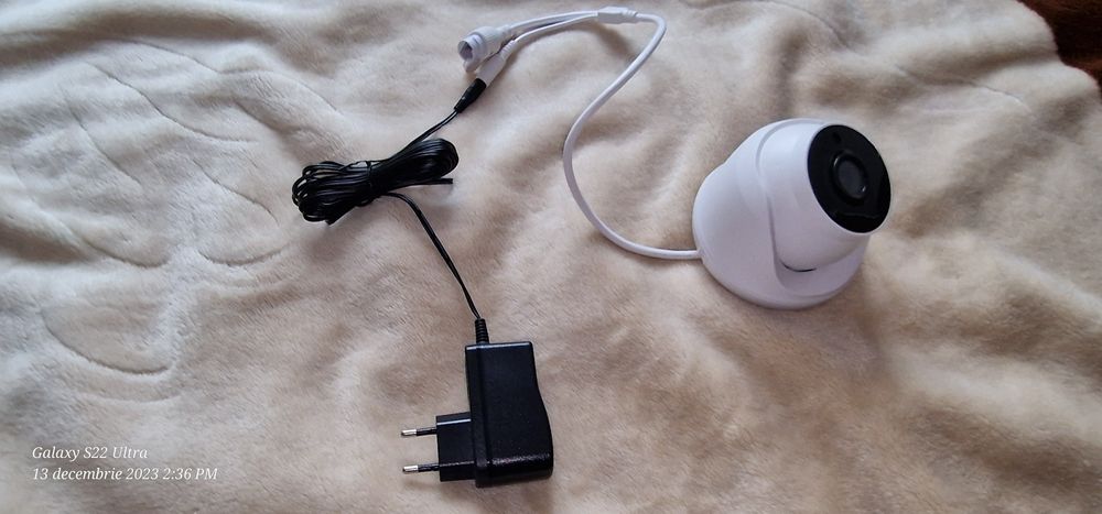 Vând camera video supraveghere