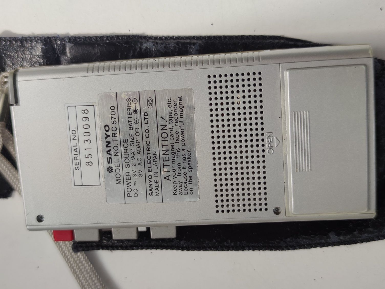 Reportofon Sanyo trc5700, Casio EW-G100 translator electronic