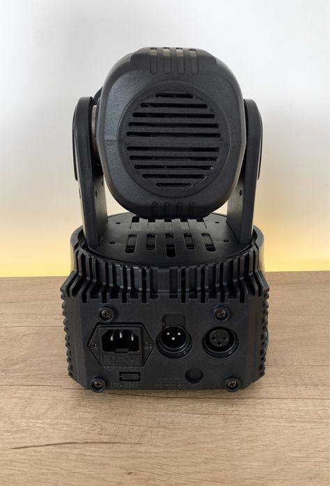 Moving Head Wash SHEHDS 7x18W RGBWA+UV 6in1  (NOU)