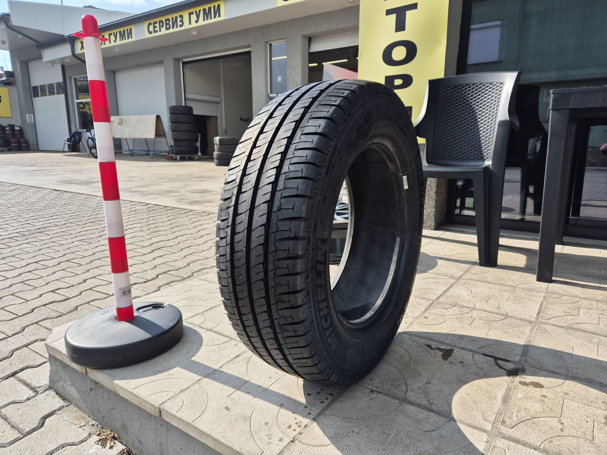 1бр.лятна бусова гума 215/65/16 C 8PR.Michelin Agilis  Нова