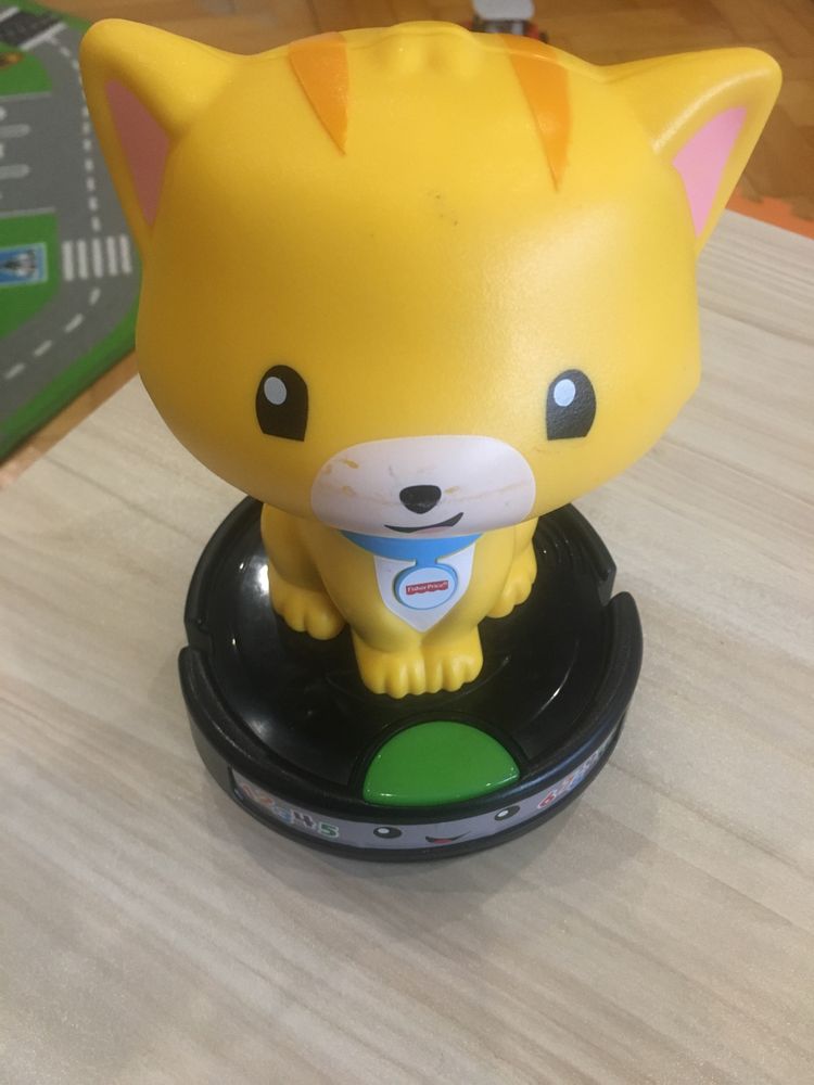 играчка котка на FisherPrice