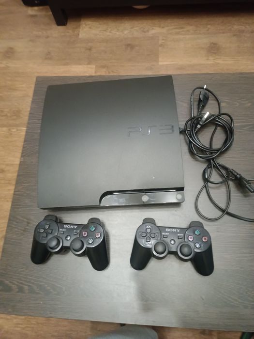 Продам джостики на ps 3 и приставку (глючит)