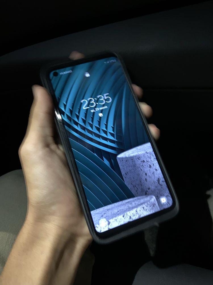 Samsung m11 srochno