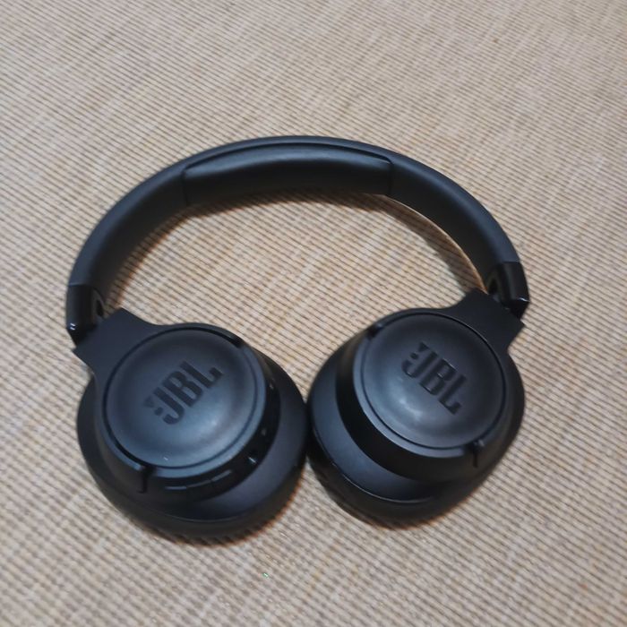 Casti JBL Tune 760NC, Bluetooth, Over-ear, Microfon, Noise Cancelling.
