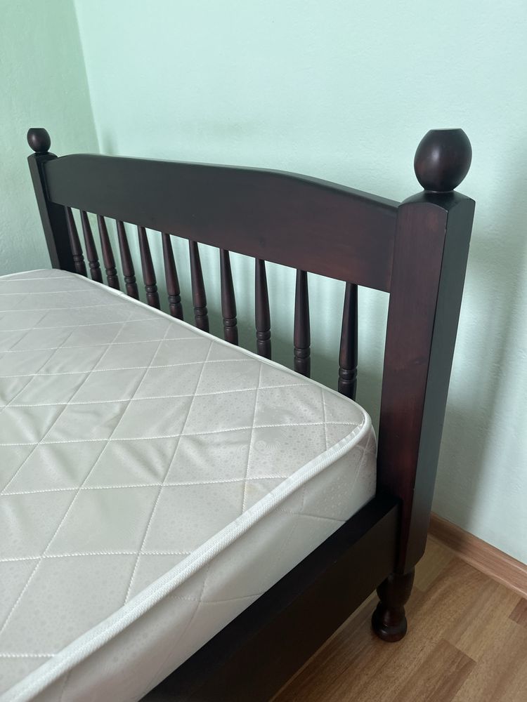 Продается кровать