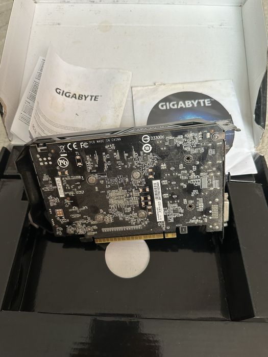 Видео карта Gigabyte GTX 1050ti 4GB