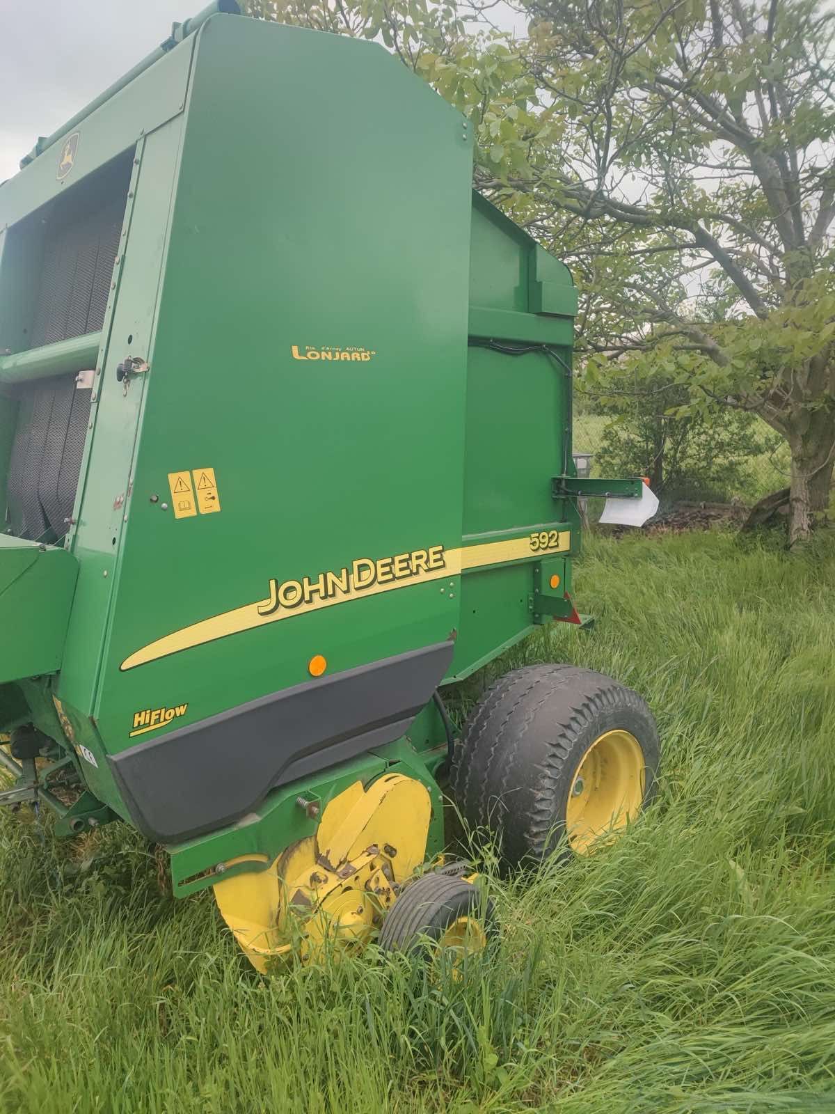 Балировачка John Deere 592