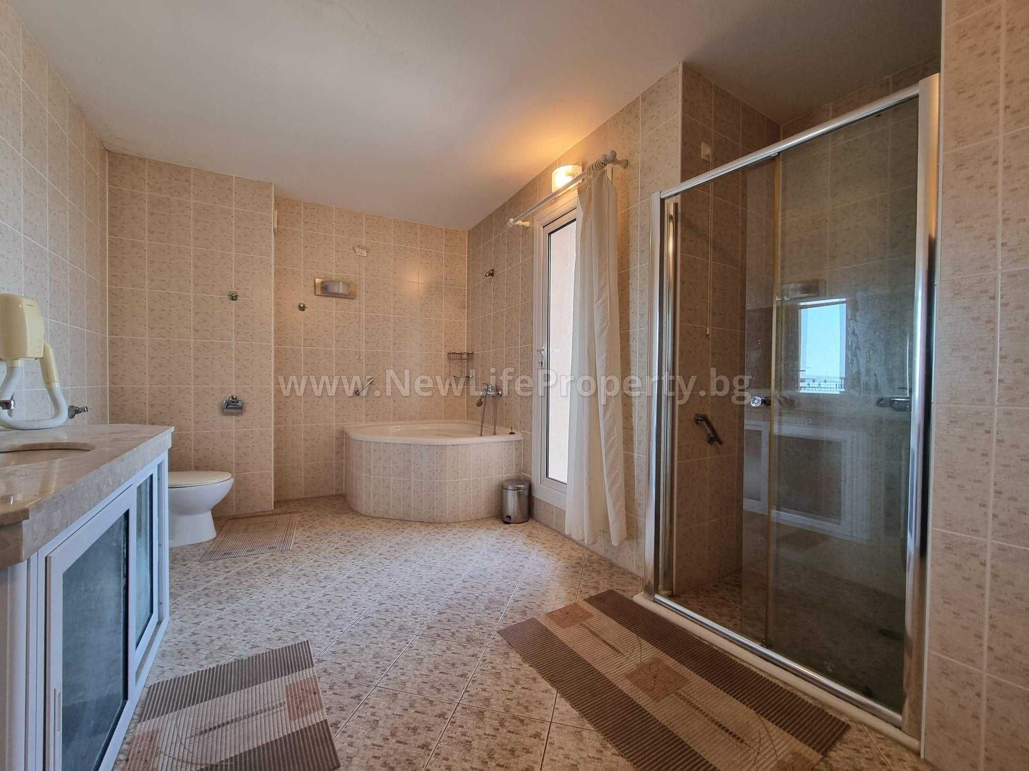 Двустаен апартамент с гледка море в „Grand Hotel St. Vlas“, Свети Влас