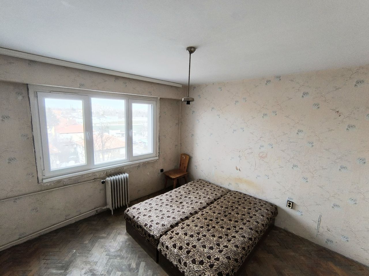 Продава се Тристаен апартамент в Русе, Родина 2 - 80 кв.м за 1161 €/кв.м - Снимка #4