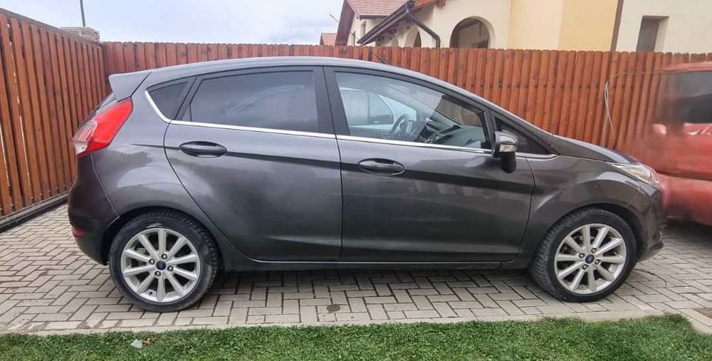 Ford Fiesta 2016 - 99500 km, intr-o stare impecabila,primul proprietar