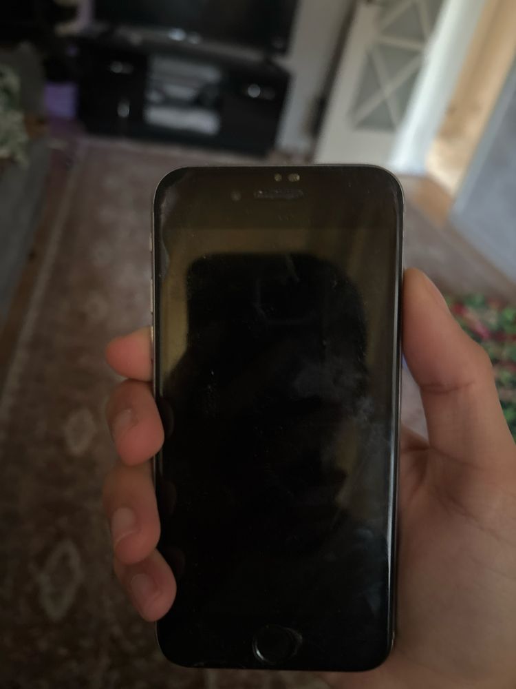 Iphone 6s в хорошом состаяние