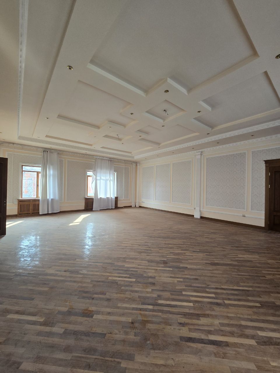 Продаётся здание  15 соток 800м² под бизнес  на Саракульке