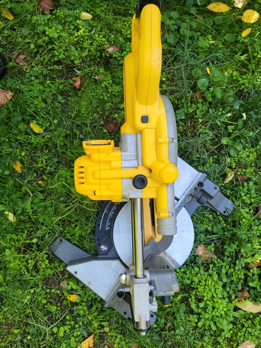 Пендула на БАТЕРИЯ 54в DeWALT DCS777 миксер на батерия, зелен лазарен