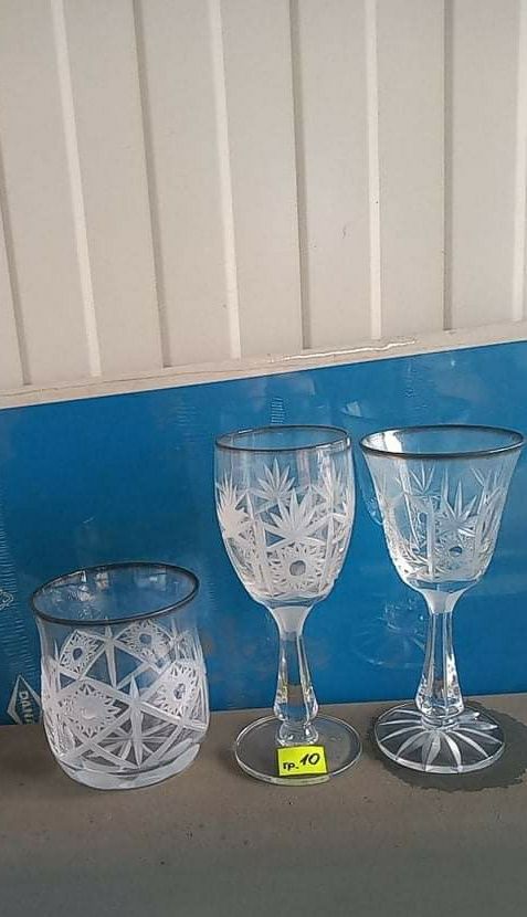 Кристални чаши, стъклени пепелници, купички