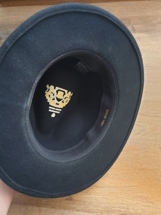 Pălărie fedora neagră din lână cu pană, din Anglia