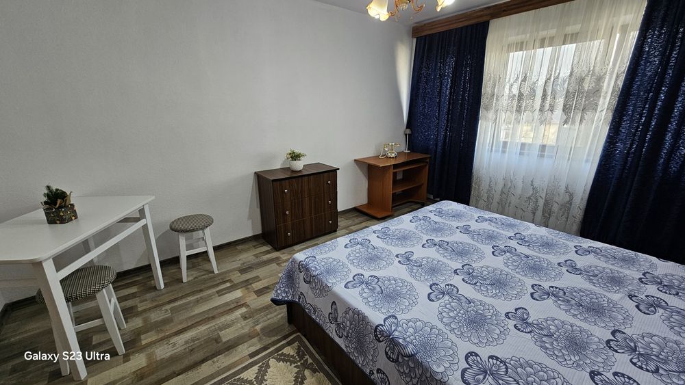 Garsonieră în Onești, zona de jos, etaj 3/4 .