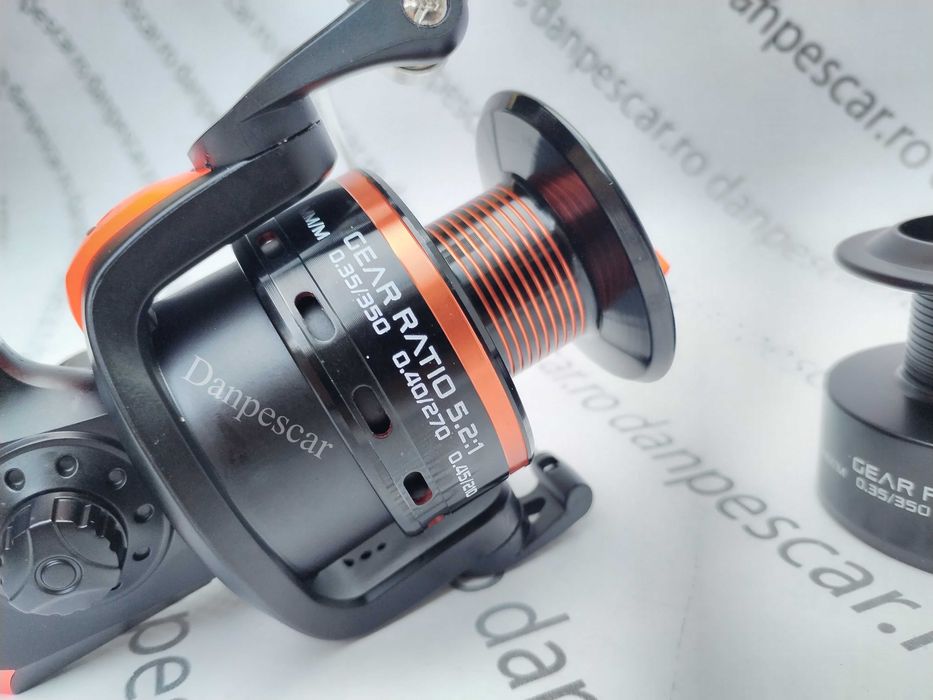 SET 4 Mulinete FL QFB6000 6 rulmenti pentru crap si DIVERSE CULORI