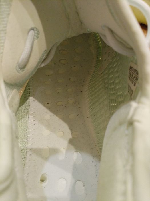 Adidas Yeezy Boost 350 v2 Hyperspace оригинален