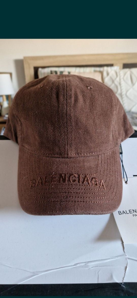 Șapcă Balenciaga model 2025, 8 modele