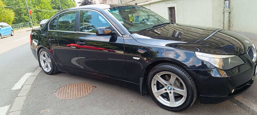 Vând BMW 525, iunie 2005, 2495 cmc, 178 cp