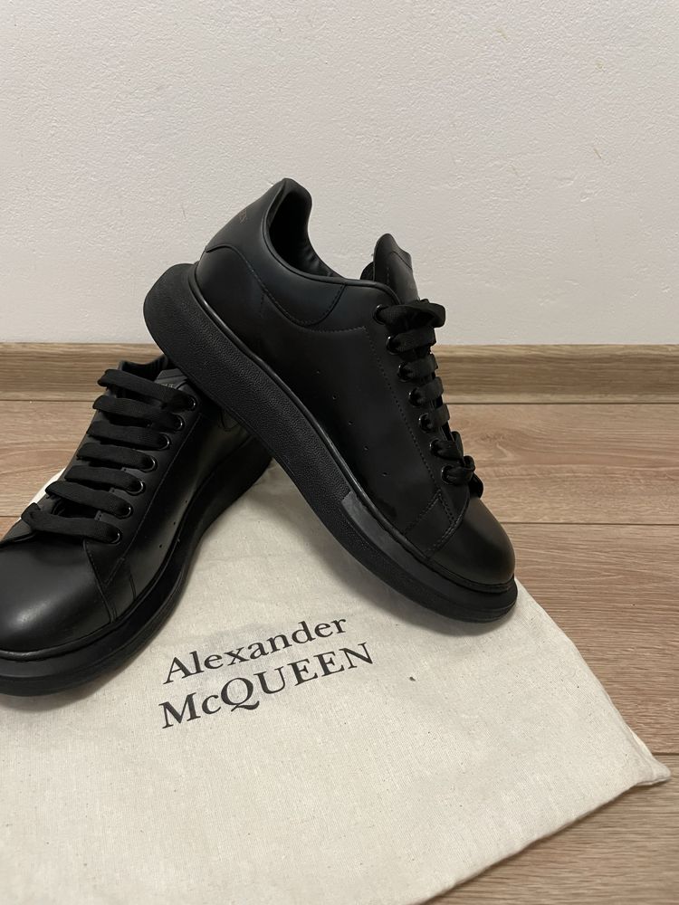 AlexanderMCQUEEN