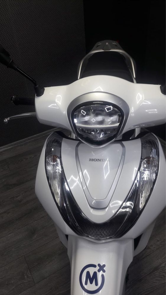 Motocicleta Honda SHMODE125 / SCUTER CVT 2023