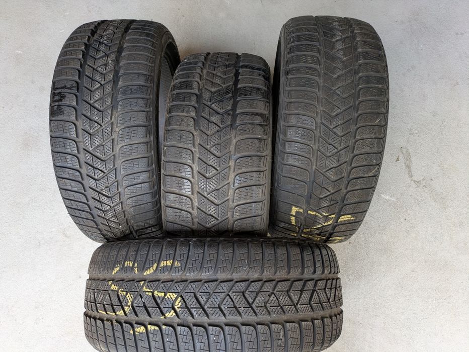 Set Anvelope Iarna 225/40R18 92V PIRELLI WINTER SOTTO ZERO 3