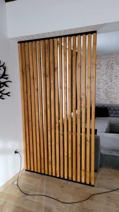 Panou despartitor locuințe