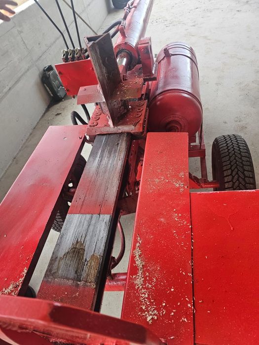 Crepatoare lemne facuta nouă