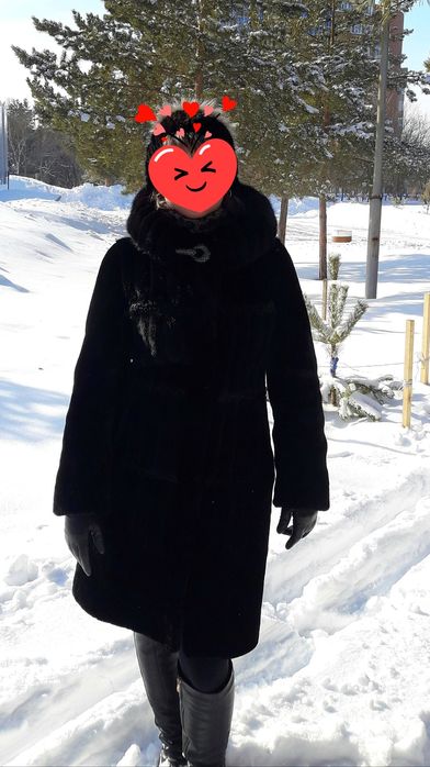 Мутоновая шуба с норковыми вставками