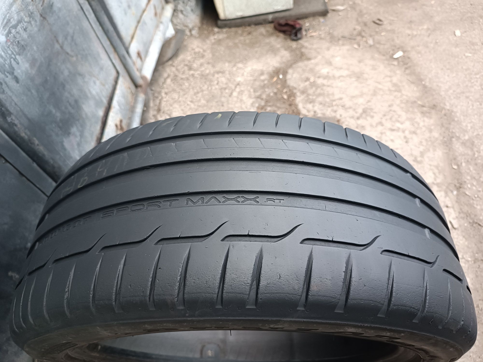 225/45/17 Dunlop