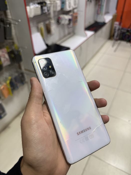 Срочно продается самсунг а71