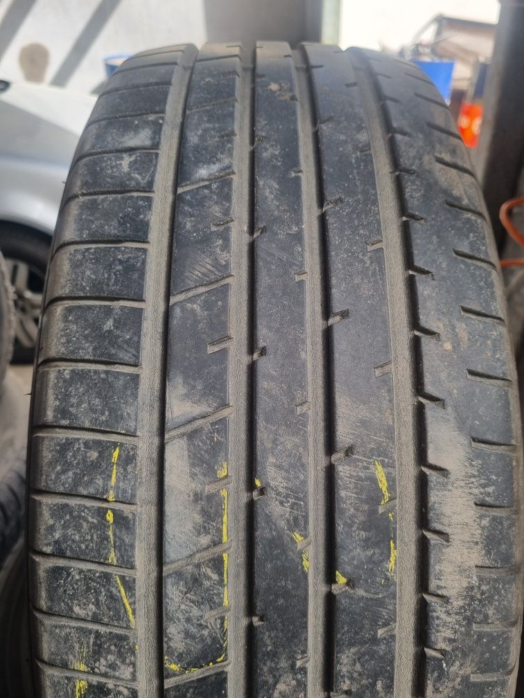 Продавам 4бр. 225/55/R19 Летни Toyo  Tires гуми