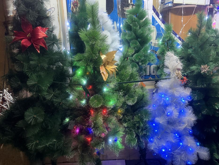 Коледна елха, изкуствена коледна елха, елхи