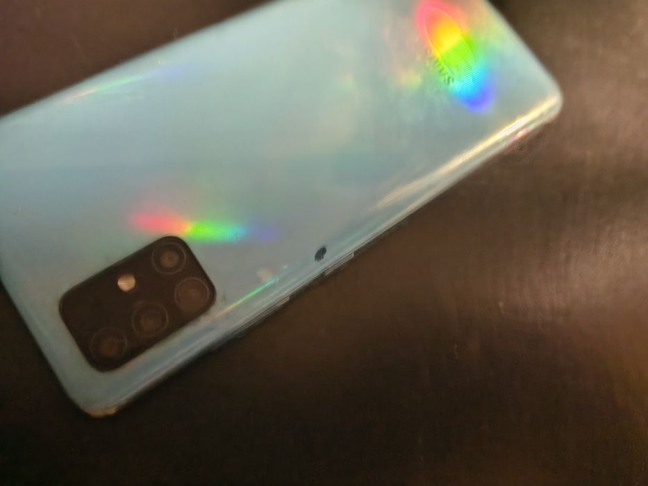 Vând Samsung a51
